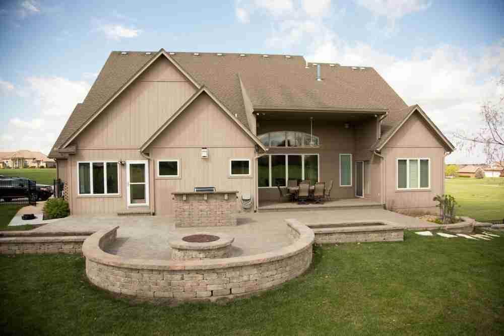 outdoor firepits and entertaining
