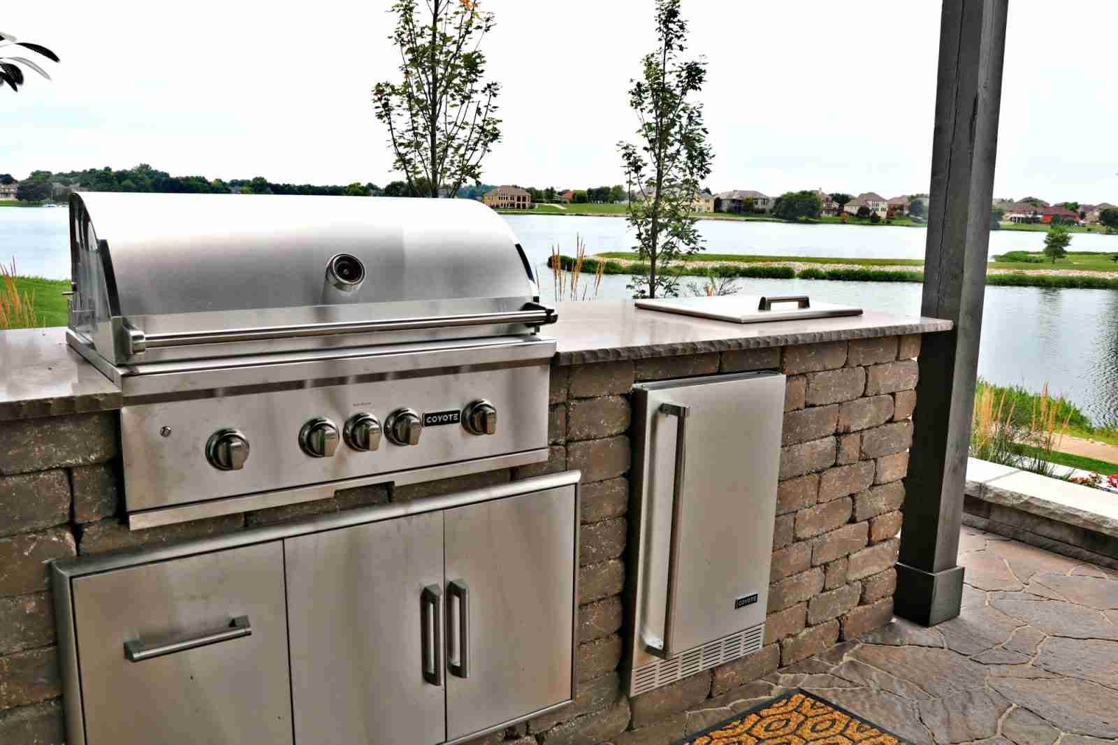 outdoor living area kansas city