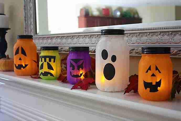 Mason Jar Jack-O-Lanterns