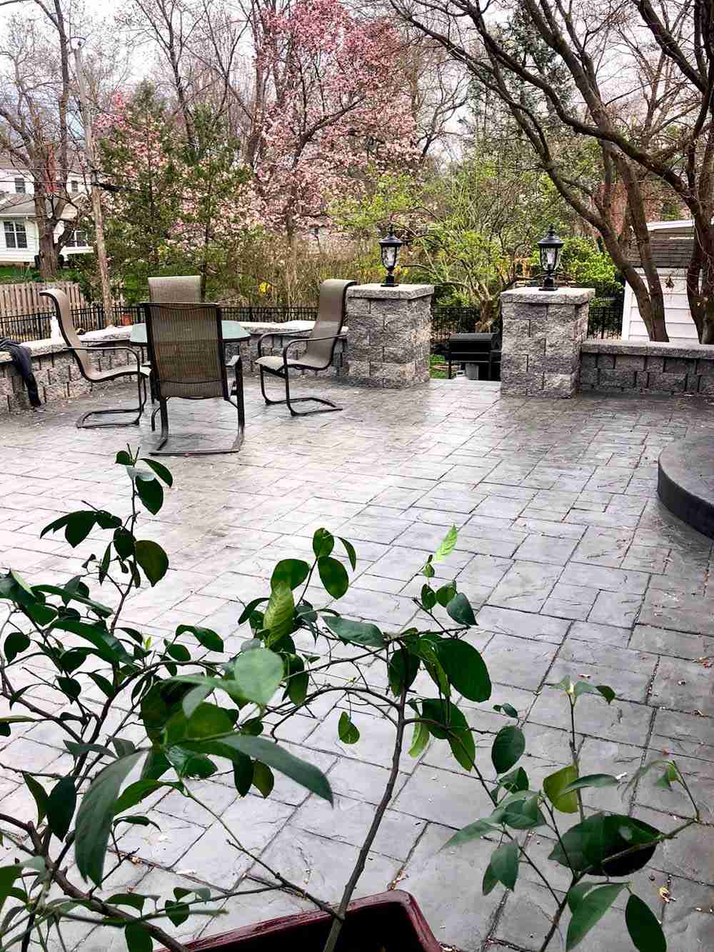 deck retaining wall