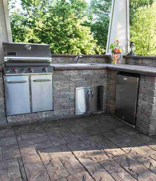 Benefits of Installing an Outdoor Kitchen 3