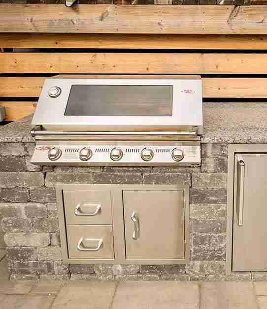 Benefits of Installing an Outdoor Kitchen