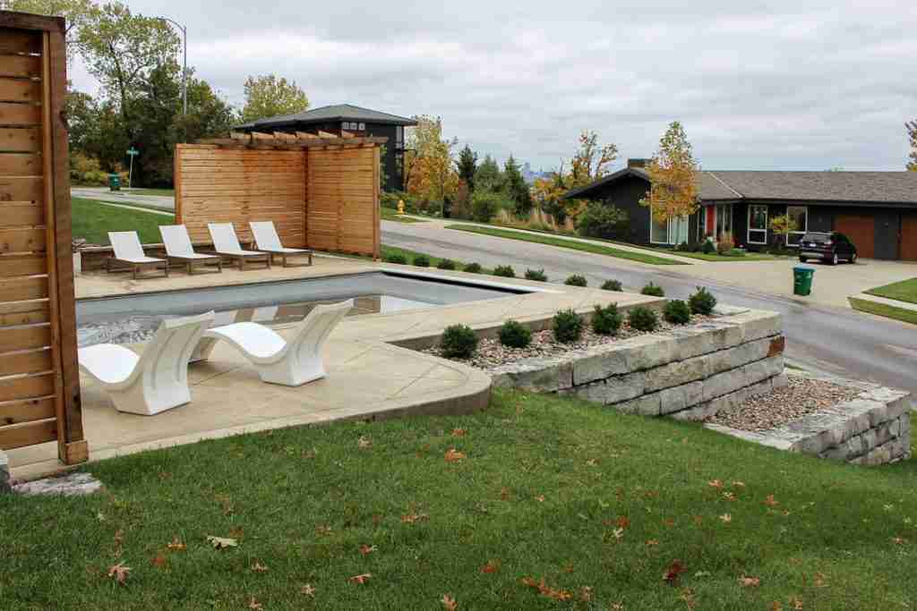 Poolhouses