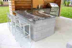 outdoor kitchen