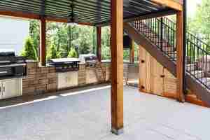 outdoor kitchen