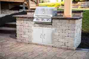 outdoor kitchen