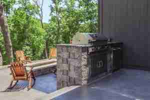 outdoor kitchen