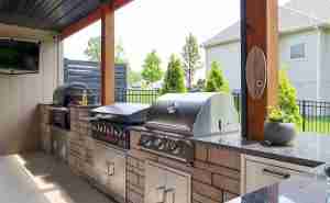 outdoor kitchen