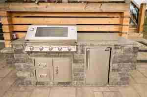 outdoor kitchen