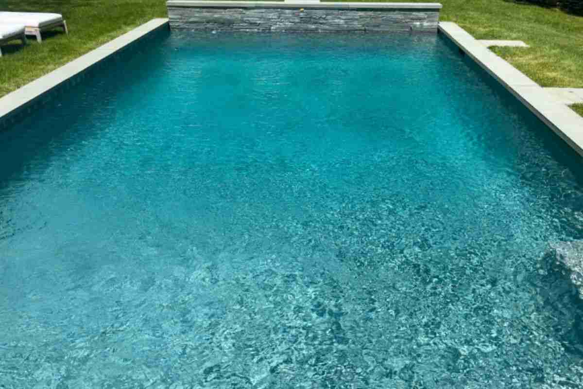 Gunite Pools Kansas City Image Banner 3