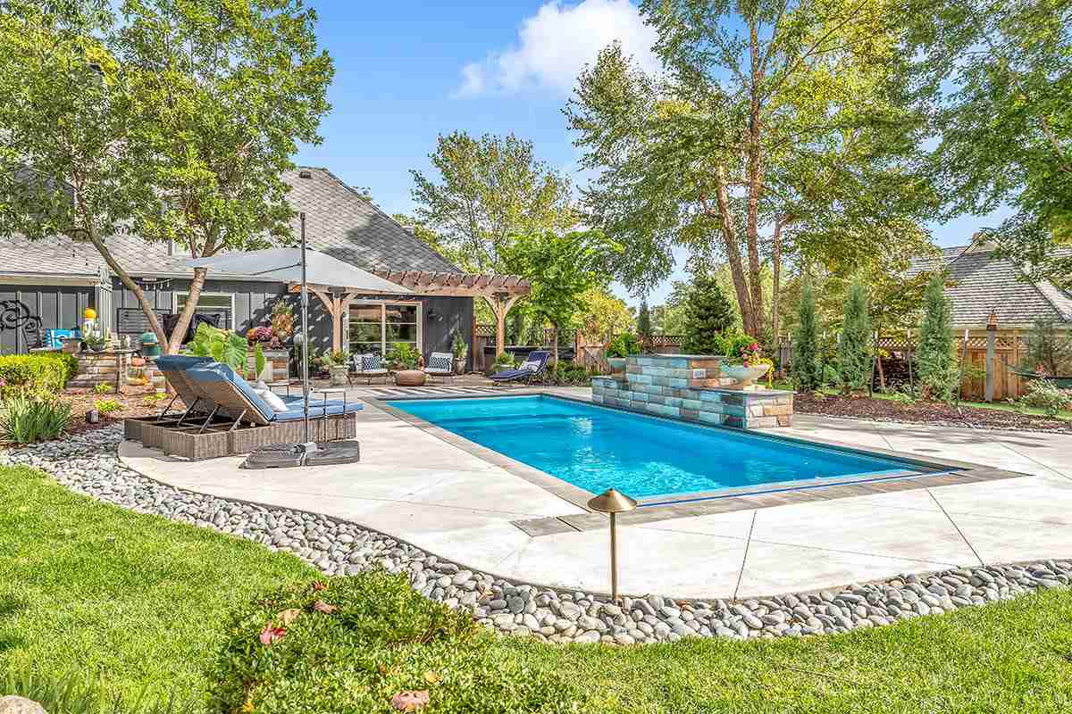 Gunite Pool Cost in Olathe - Image 1