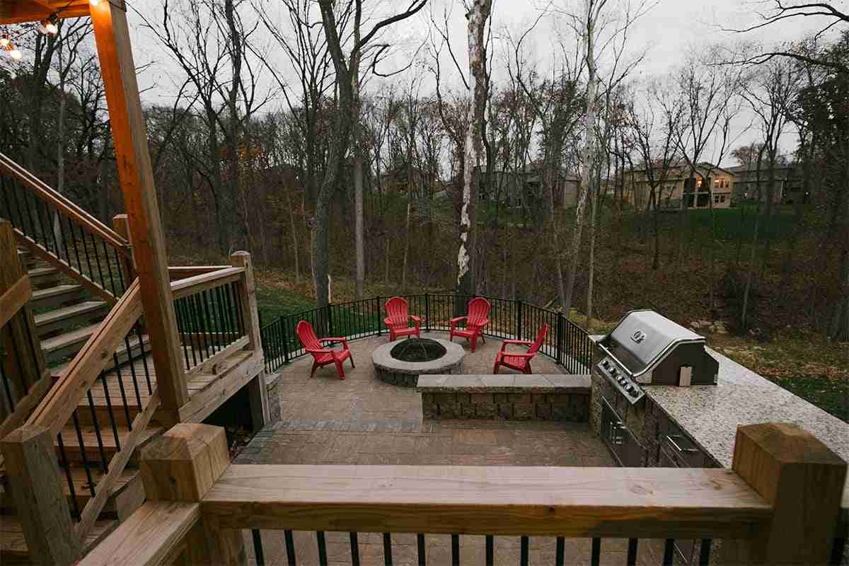 Why Homeowners Choose Our Outdoor Kitchen Contractors in Kansas City - Image 1